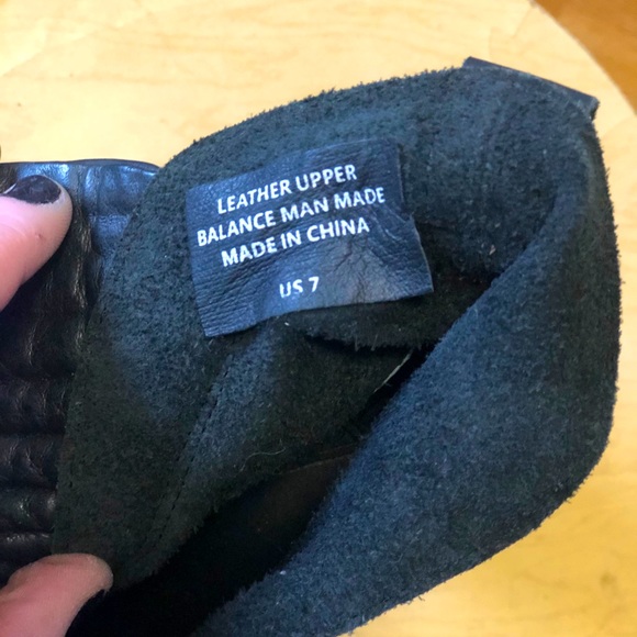 Mint condition, never worn UNIF platform boots - Picture 4 of 6